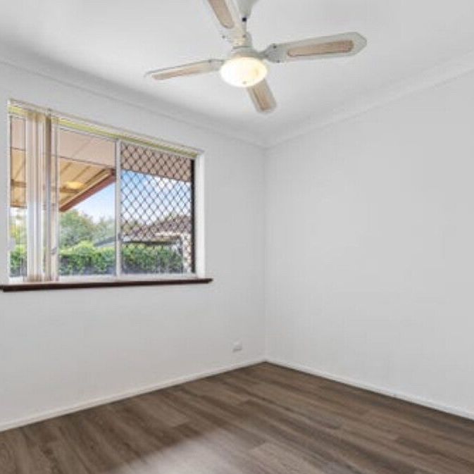 Maddington - Photo 1