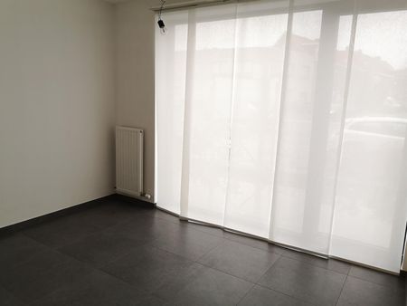 Gelijkvloers appartement met 1 slaapkamer, terras en parking - Foto 4