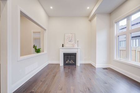 For Lease - 2440 Edward Leaver Trail, Oakville, Ontario - Photo 4