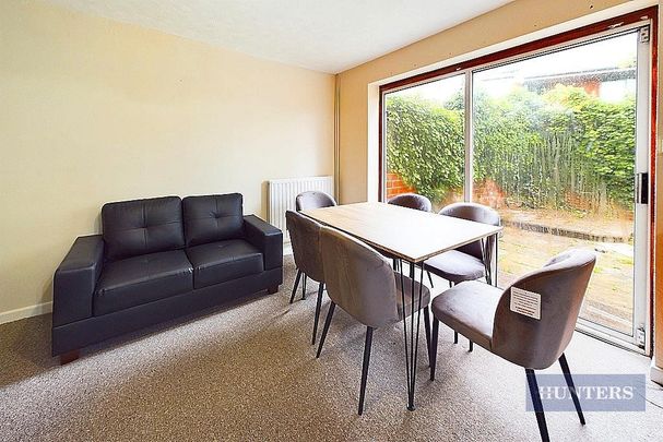 5 bedroom house to rent - Photo 1