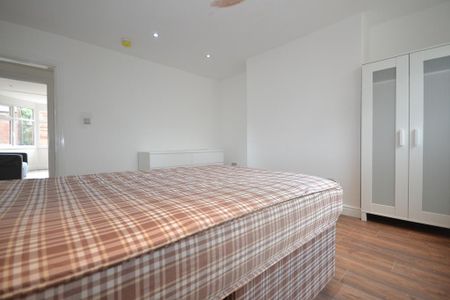 1 bedroom apartment to rent - Photo 4