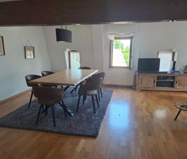 Villeneuve - Grand-Rue 91 - appartement de 4 pièces dans les comble... - Photo 5