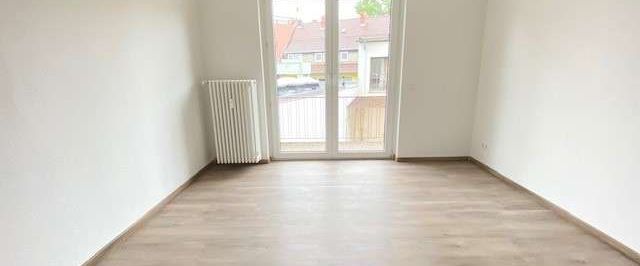 KL - Innenstadt, 4 ZKB, 2 Bäder, Balkon, Einbauküche, Stellplatz - Photo 1