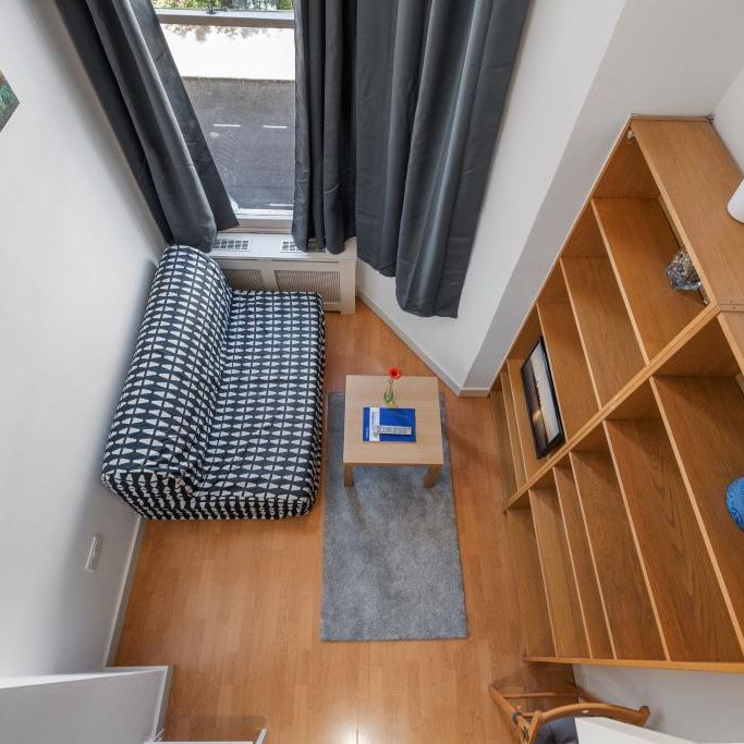 SHORT LET | BILLS INCLUDED - Modern Split-Level Studio in West Kensington, London W14 - Photo 1