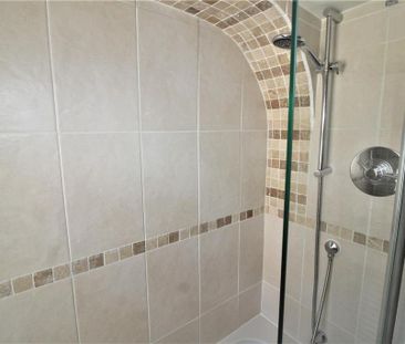 2 bedroom semi-detached house to rent - Photo 2