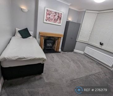 1 bedroom in a house share to rent - Photo 5