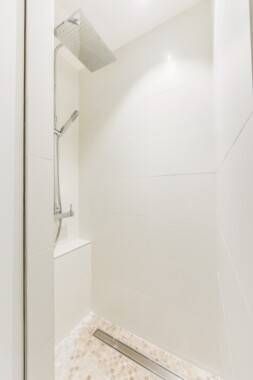 Chambre meublée dans appartement rénové – Tram T3 - Photo 2