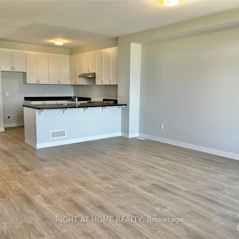 For Lease - 623 QUILTER Row, Stittsville - Munster - Richmond, Ontario - Photo 1