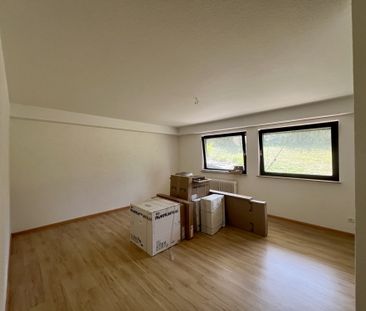 Zwei-Zimmer-Souterrain-Wohnung mit neuer Einbauküche - Photo 2