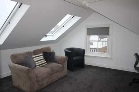 1 bedroom in a house share to rent - Photo 5
