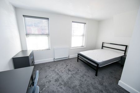 Headingley Avenue, Headingley, Leeds - Photo 3