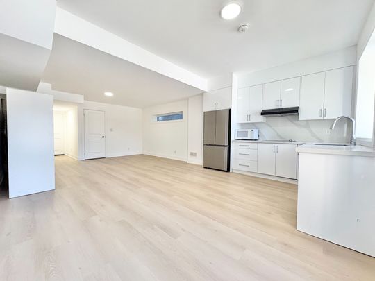 For Lease - 574 B Pharmacy Avenue Unit# Lower unit, Toronto, Ontario - Photo 1