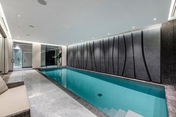 4 bedroom flat to rent - Photo 1