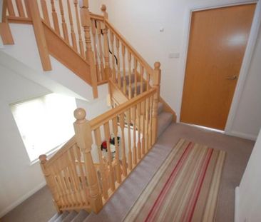 4 bedroom townhouse to rent - Photo 2