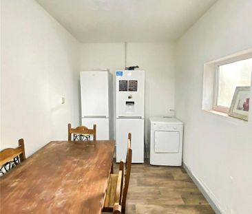 1 bedroom property to rent - Photo 2