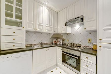 2 bed apartment to rent in Lexham Gardens, London, W8 6 - Photo 5