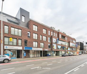 Luxueus ingericht appartement met terras en autostandplaats - Photo 5