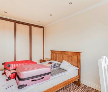 Victoria Grove - Photo 6