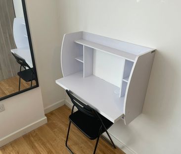 Room in a Shared Flat, Bensham Lane, CR0 - Photo 3