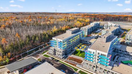 For Lease - 333 Sunseeker Avenue Unit# 202, Innisfil, Ontario - Photo 5