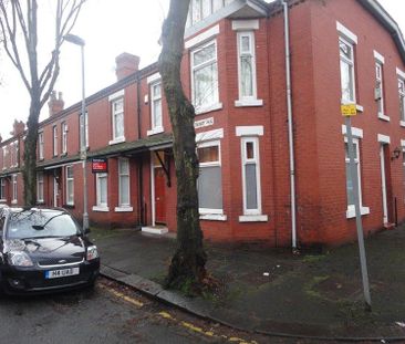 5 bedroom terraced house to rent - Photo 4