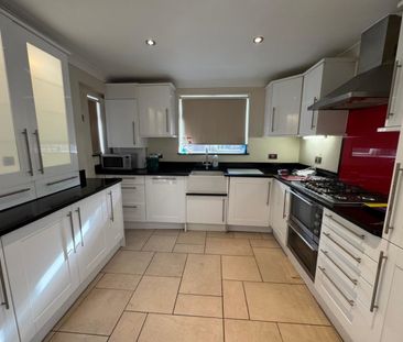 3 bed Semi-Detached House for Rent - Photo 2