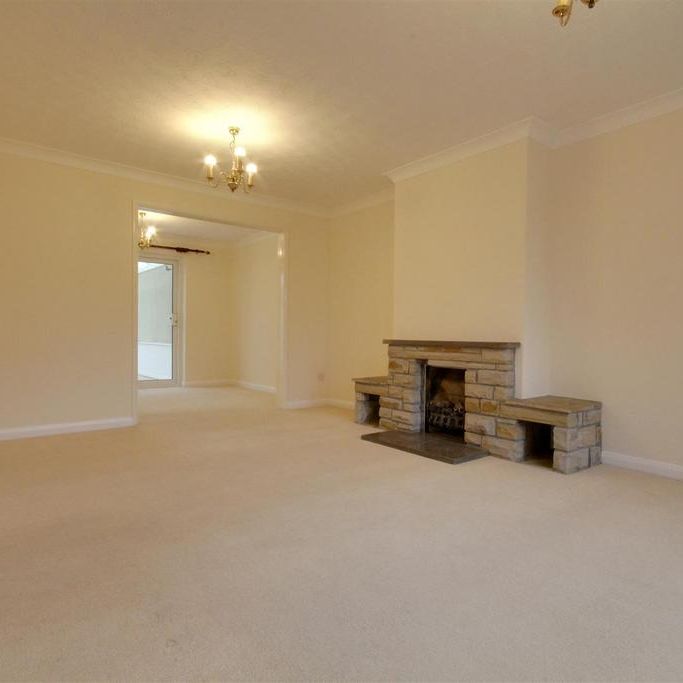 3 bedroom detached house to rent - Photo 1