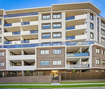 GORGEOUS TWO BEDROOM UNIT! - Photo 4