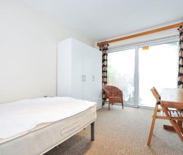 5 bedroom terraced house to rent - Photo 2