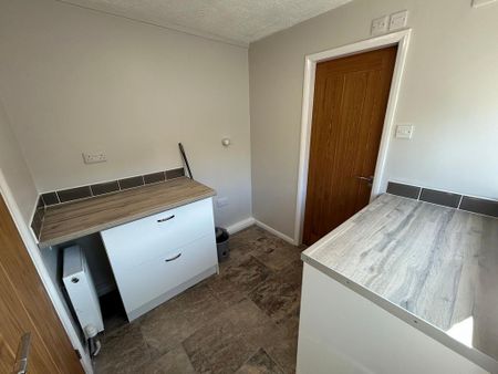 2 bedroom cottage to rent - Photo 2