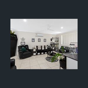 2/23 Craig Street, Redbank Plains, Qld 4301 - Photo 2
