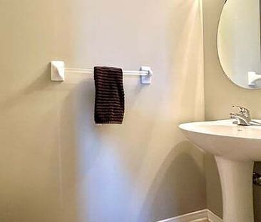 2086 Valin St, Orléans, Ottawa, ON - Photo 3