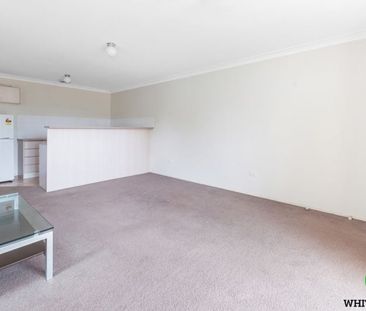 45/12 Albermarle Place, Phillip - Photo 1
