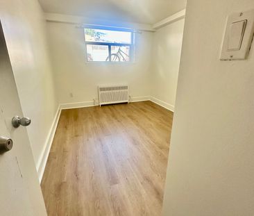 For Lease - 430 Ridelle Avenue Unit# 1, Toronto, Ontario - Photo 1