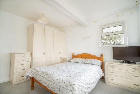 2 bedroom detached bungalow to rent - Photo 4