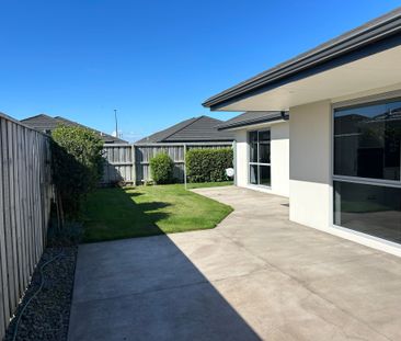 Three Bedroom Home - Photo 6