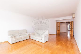 Apartamento T3 em Lisboa