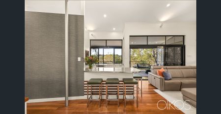 Charming Residential House in The Gap – Your Perfect Family Home Awaits! - Photo 3