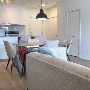 4 1/2 - Montréal (Saint-Michel) - 1 875 $/mois - Photo 2