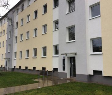 Moderne Wohnung im Hochparterre mit Balkon. Frisch für Sie renoviert. - Photo 6