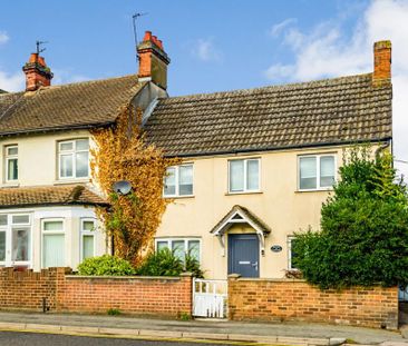 2 bedroom end of terrace house to rent - Photo 1