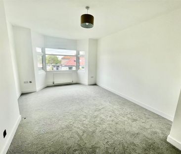 Old Farm Avenue, DA15, Kent - Photo 1