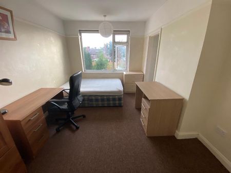 4 bedroom house to rent - Photo 3