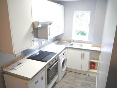 2 bedroom flat to rent - Photo 4