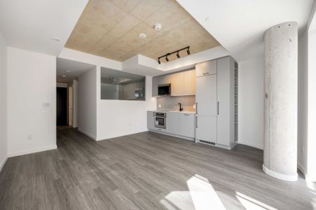 For Lease - 689 The Queensway Street Unit# 505, Toronto, Ontario - Photo 3