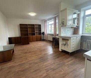 Pronájem bytu 2+kk 65 m² - Fotografie 2