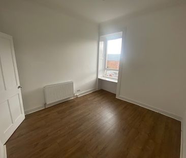 2 Bedroom Property To Rent - Photo 4