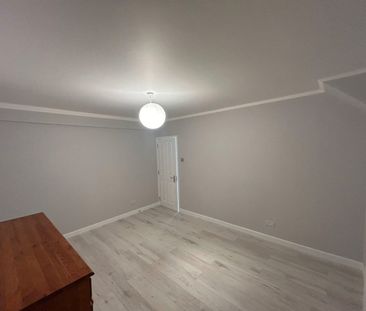 2 Bed Flat, Thornton Heath, CR7 - Photo 6