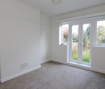 3 bedroom semi-detached house to rent - Photo 2