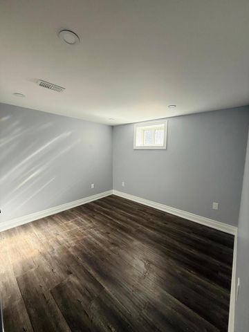 For Lease - 284 Farewell Street Unit# Bsmt, Oshawa, Ontario - Photo 5